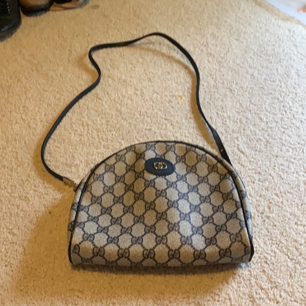 Navy Gucci bag